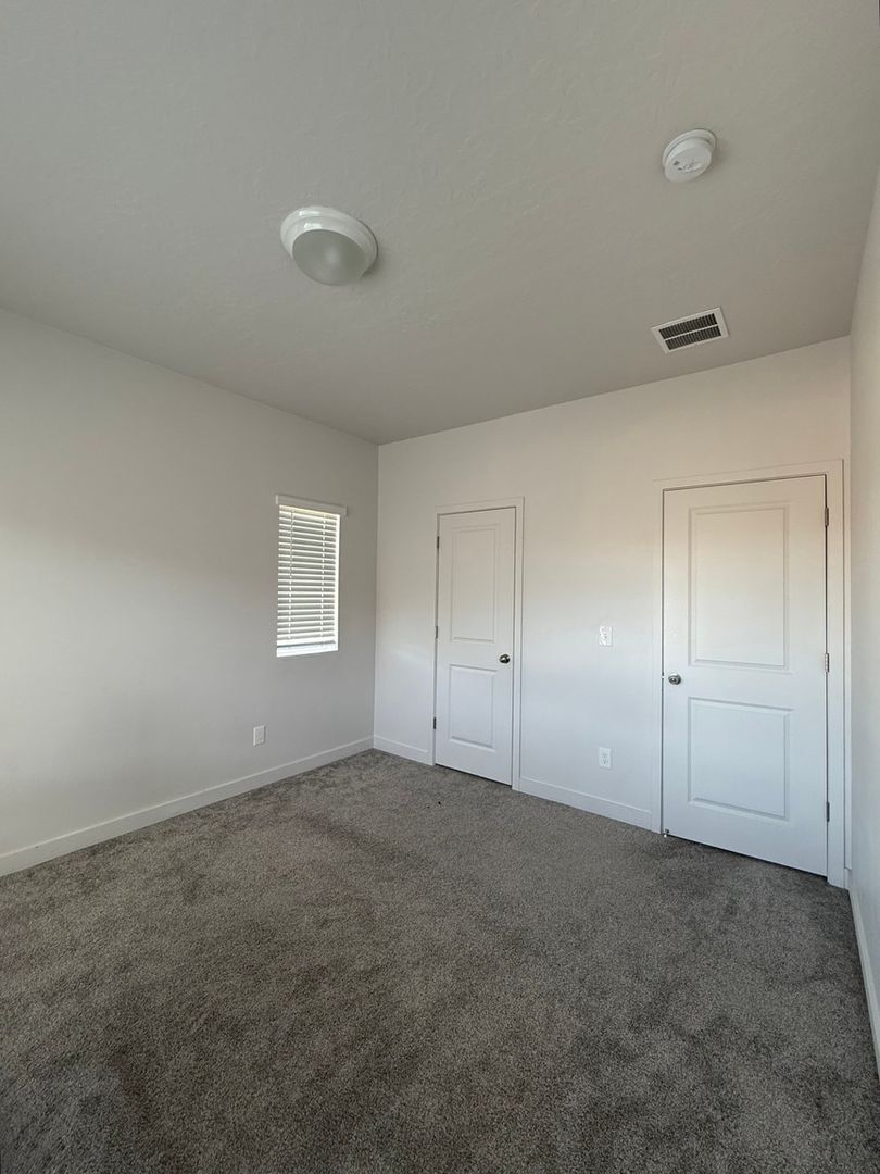 Building Photo - 15525 Jubilation Dr