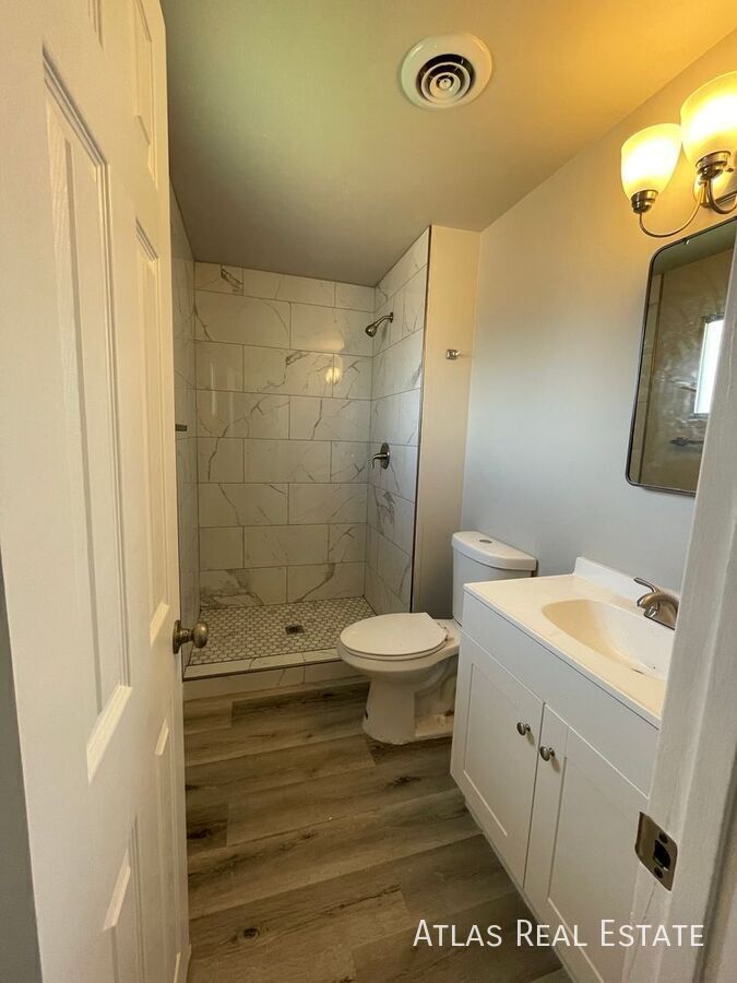 Building Photo - 13641 N 36th St