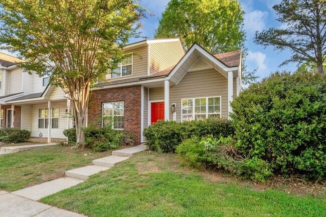 Building Photo - Hidden Gem in East Charlotte - 3 Bedrooms, Prime Location