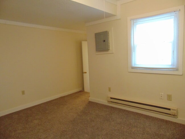 Building Photo - 10904 Tonkel Rd