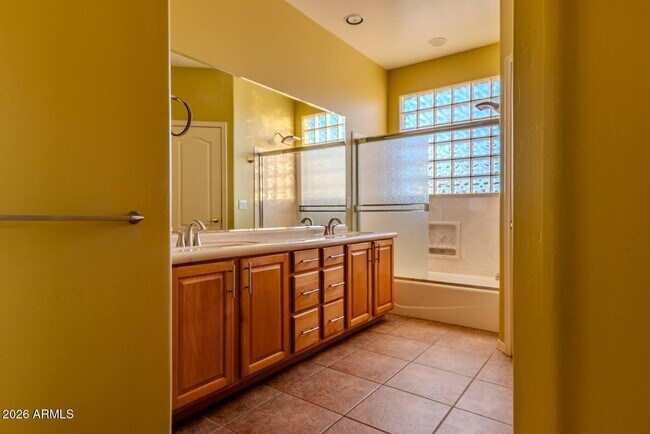 Building Photo - 18425 N 14th St