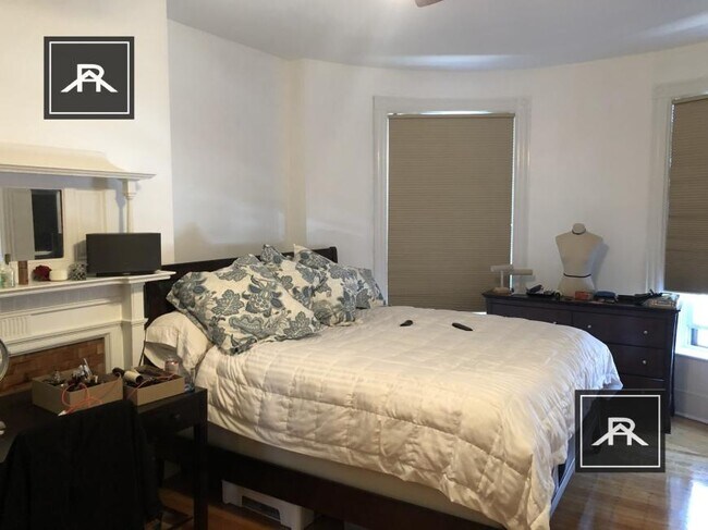 Building Photo - 2 bedroom in Boston MA 02215