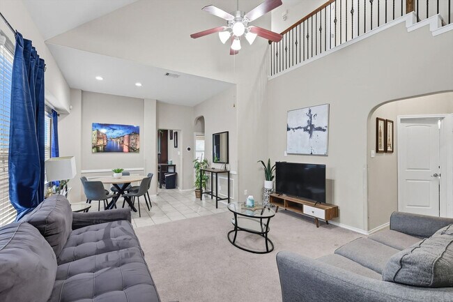 Building Photo - 8304 Timberbrook Ln