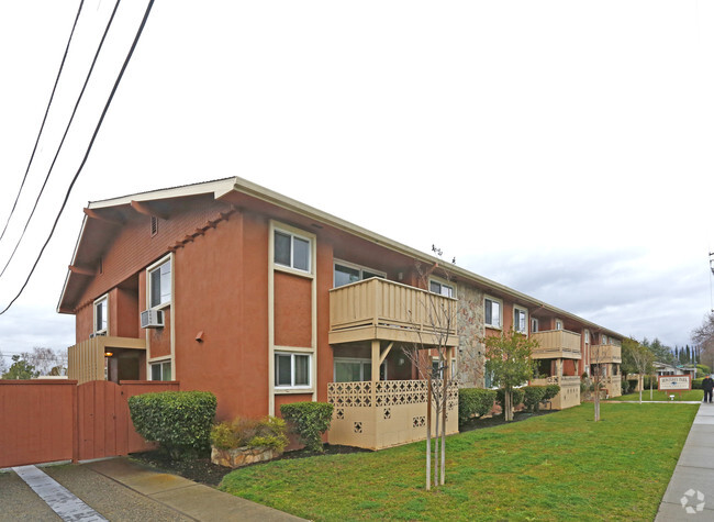 Building Photo - Carmel Park Apartments