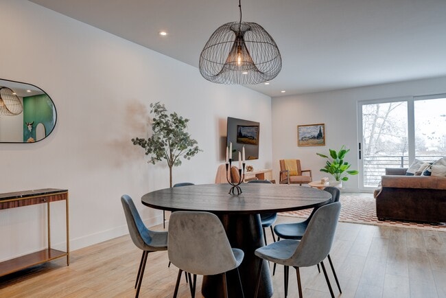 Building Photo - 601 E Bryant St