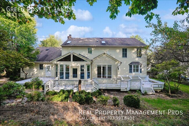 Building Photo - Green Post Ct 14803-