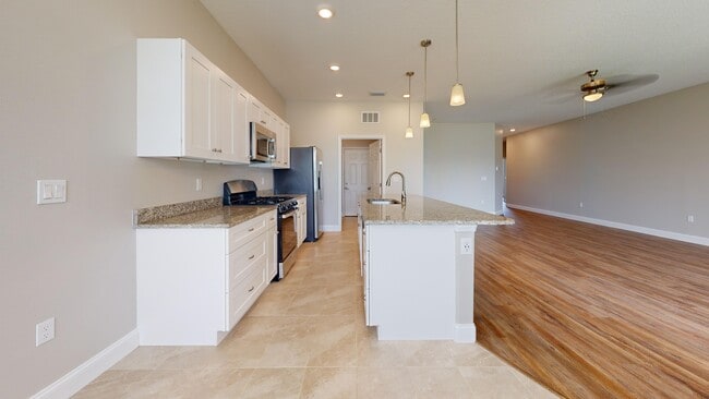 Floorplan - Eleven Oaks
