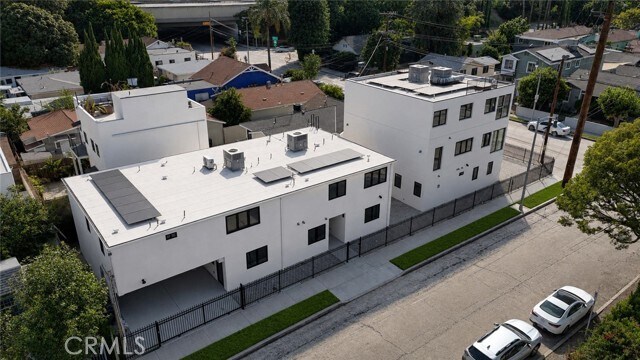 Building Photo - 2676 Newell St