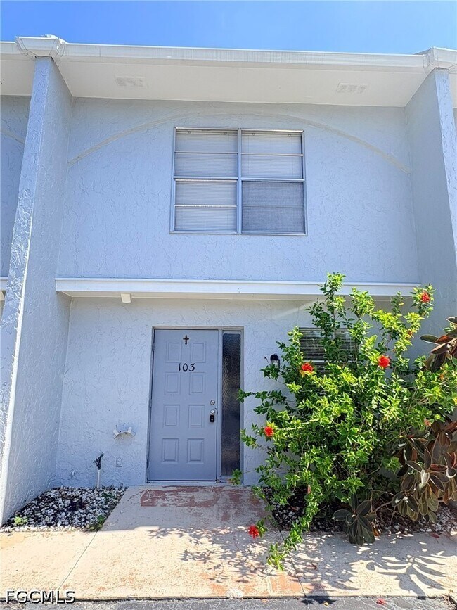 Building Photo - 1123 SW 48th Terrace