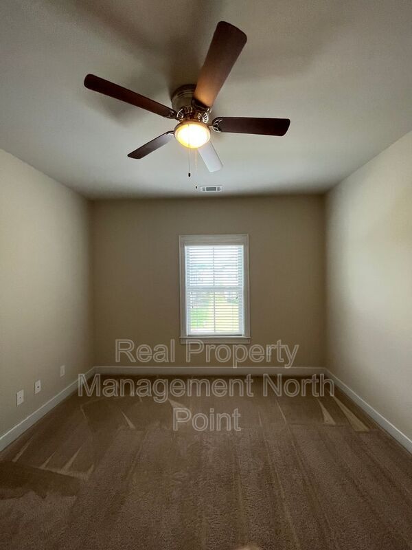Building Photo - 184 Gray Trl