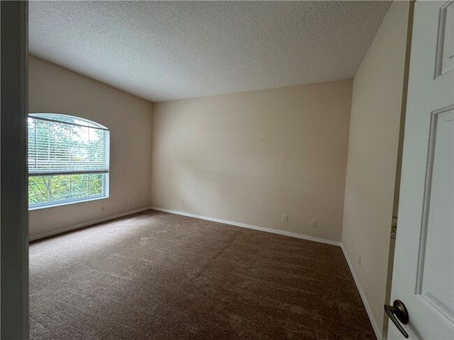 Building Photo - 707 46th Square