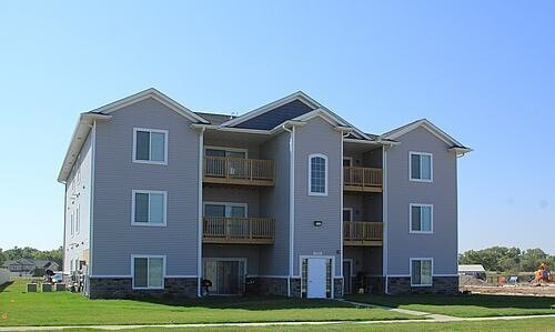 Building Photo - $1,200 | 2 Bedroom, 2 Bathroom Condo | No ...