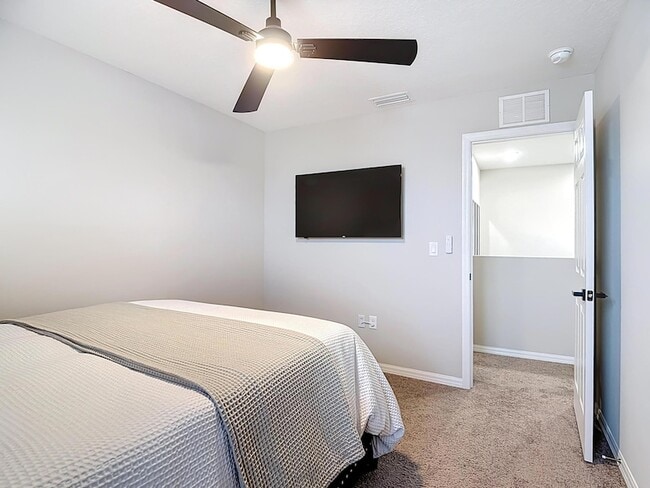 Building Photo - 1504 Hummingbird Rd