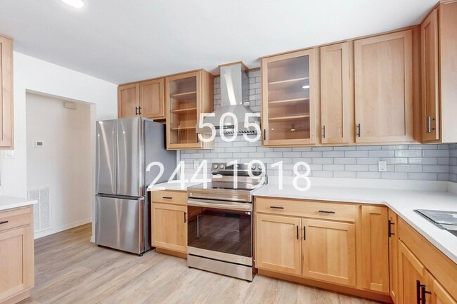 Building Photo - 1601 Georgia St NE