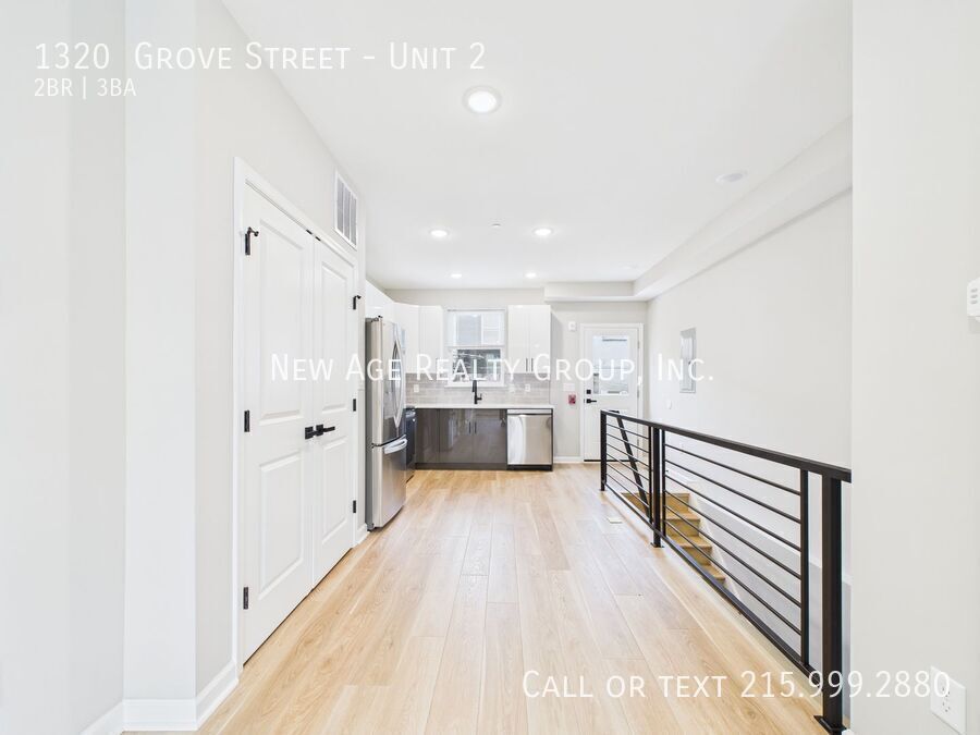 Building Photo - 1320 Grove St