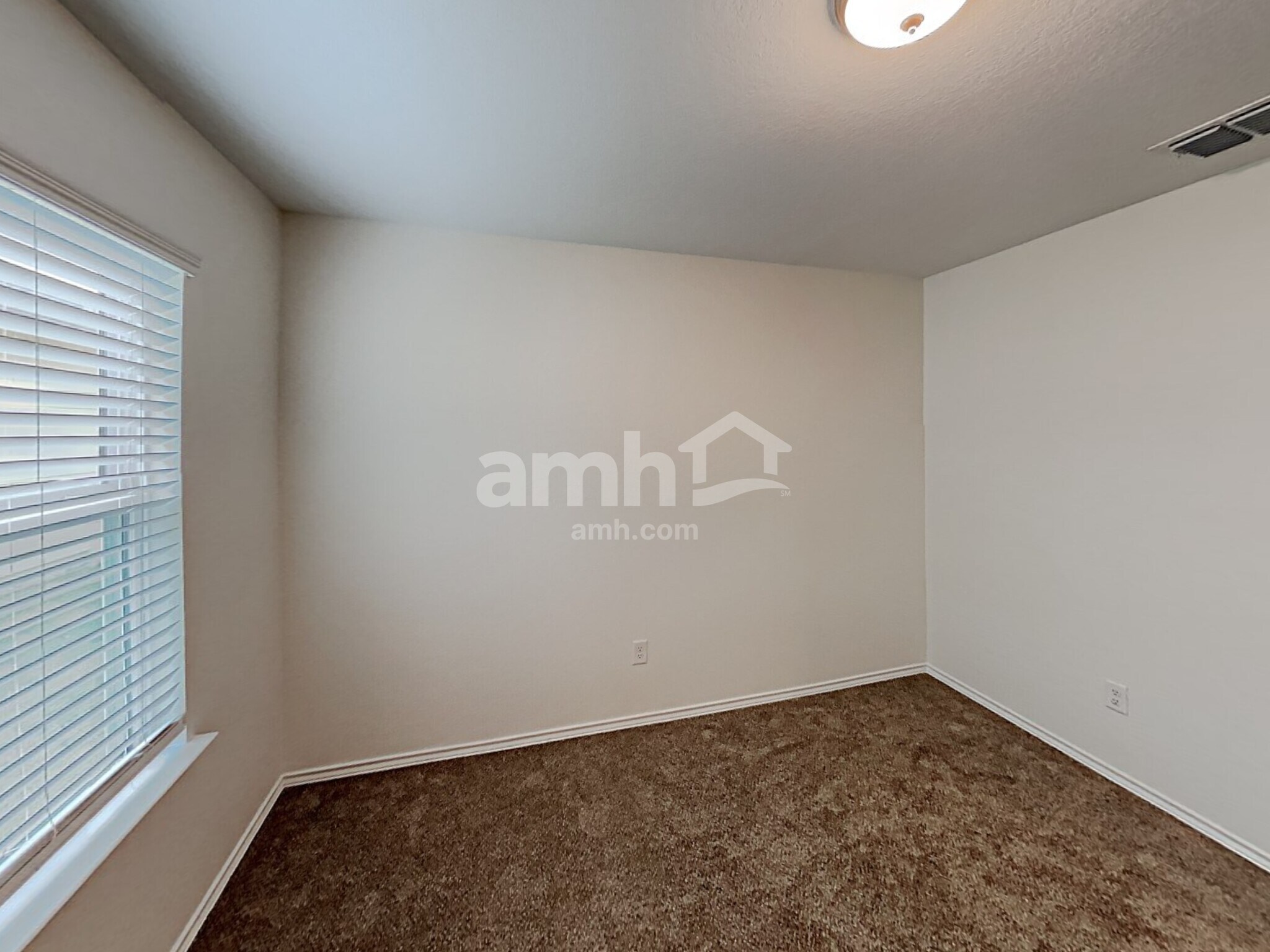 Building Photo - 213 Texas Thistle