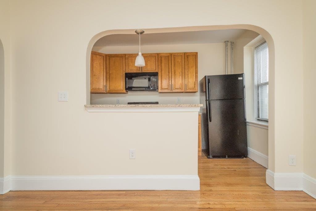 Building Photo - 140 Highland Ave