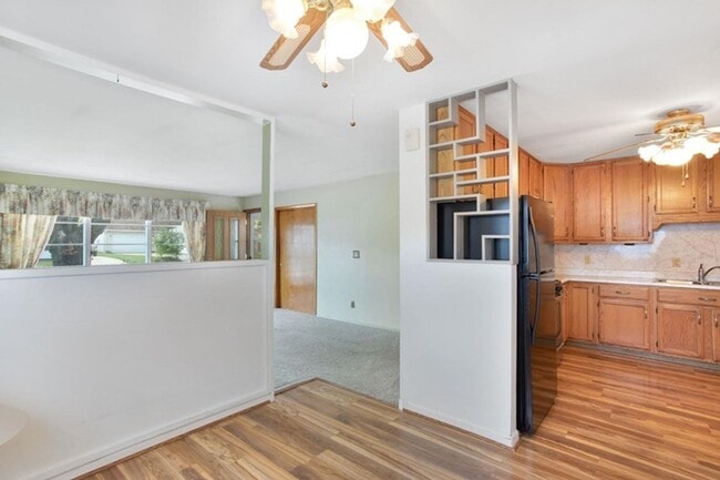 Building Photo - 3bedroom house