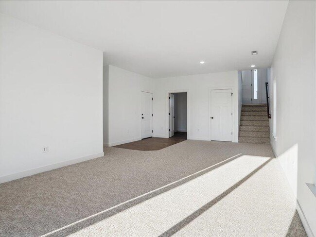 Building Photo - 808 Windam Dr