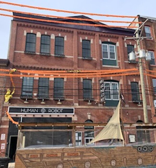 Building Photo - 1710 N 5th St