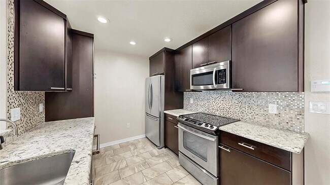 Building Photo - 700 S Harbour Island Blvd