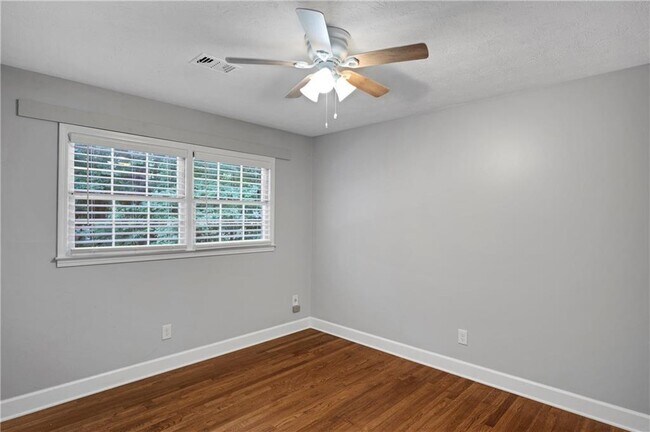 Building Photo - 5223 Davantry Dr