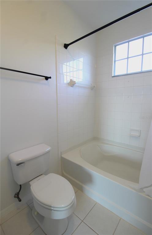 Building Photo - 5721 Bentgrass Dr