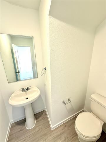 Building Photo - 6216 Sanderling St