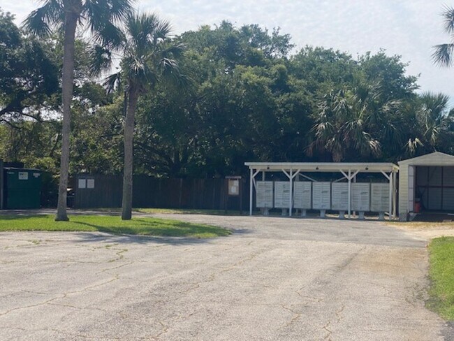 Building Photo - 4825 A1A S