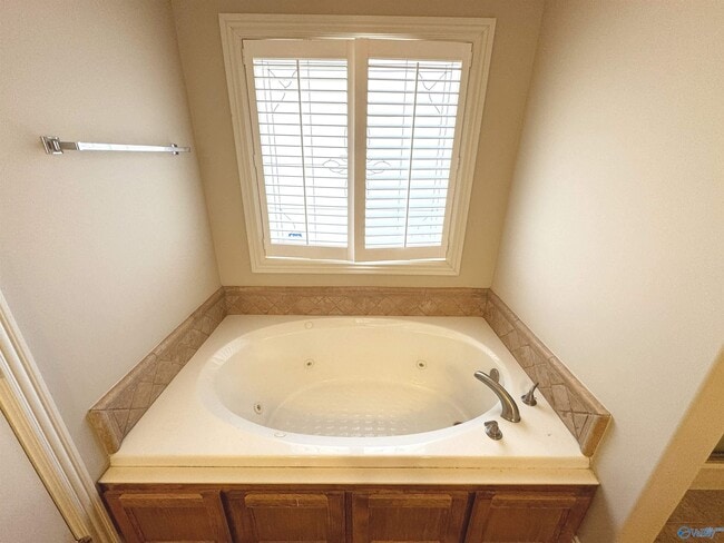 Building Photo - 13098 Arbor Ridge