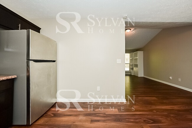 Building Photo - Coming HOME never felt so good!