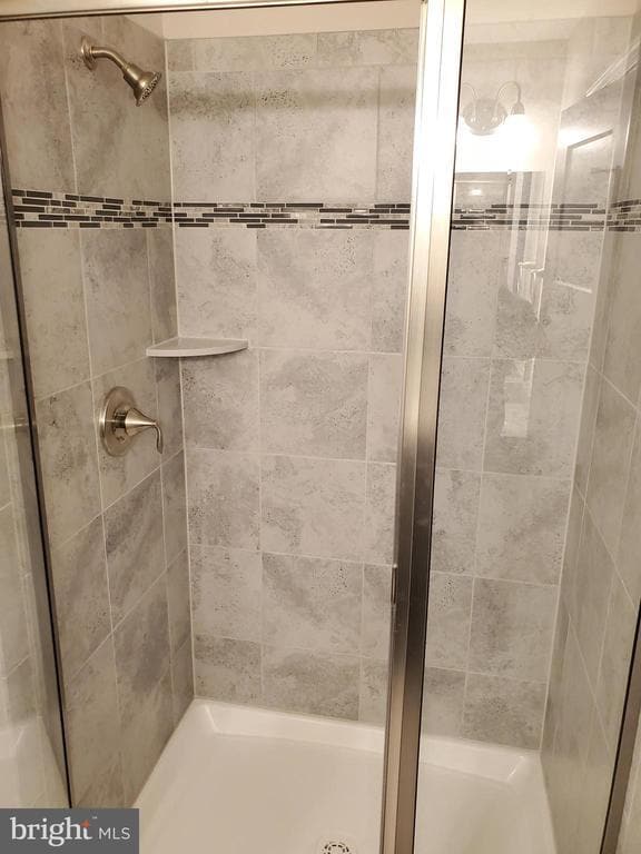 Building Photo - 142 Little Whim Rd