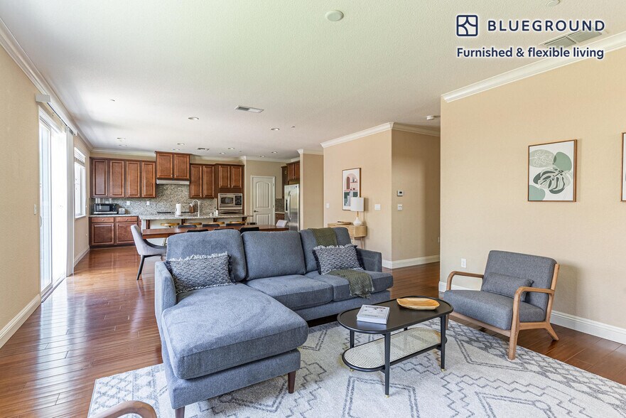 Building Photo - 5018 Osborne Cir