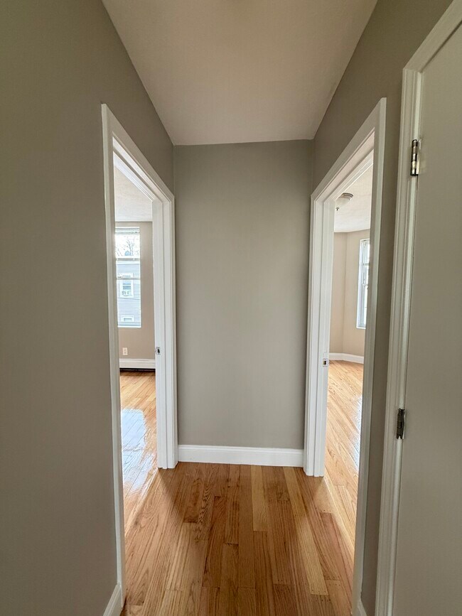 Building Photo - 67 Shawmut St