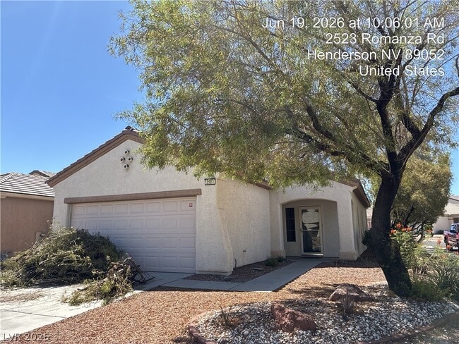 Building Photo - 2523 Romanza Rd