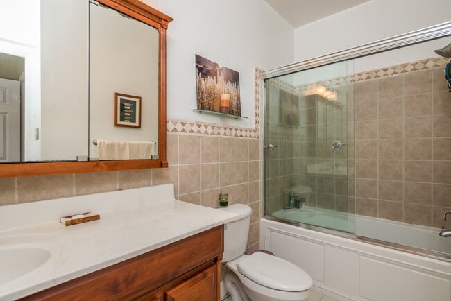 Building Photo - 444 E Fort Ave