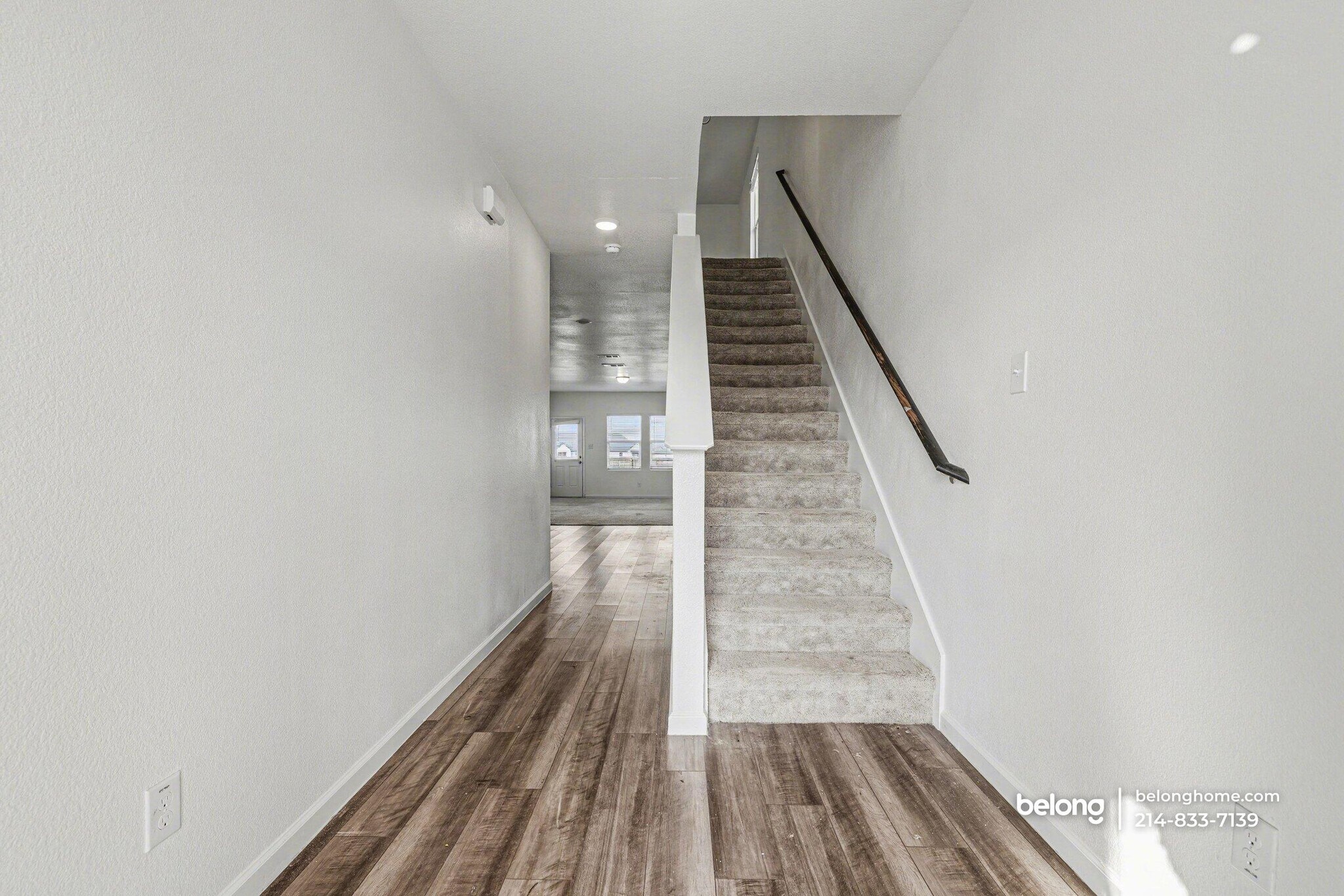 Building Photo - 1806 Chapel Hl Rd