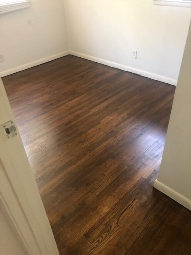 Building Photo - Charming & Convenient Tulsa Home | 4 Bed |...