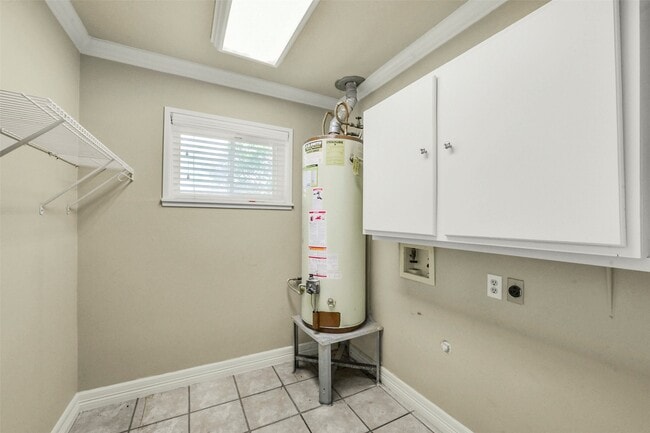 Building Photo - 4707 Nenana Dr