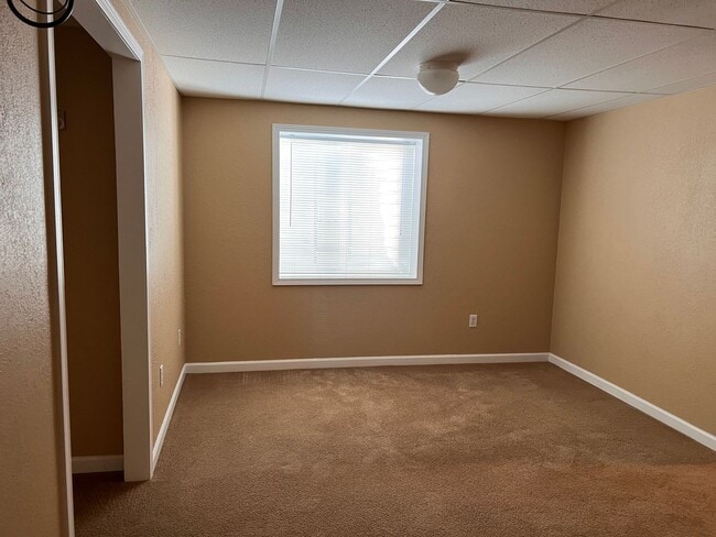 Building Photo - Bright 2 Bed / 2 Bath Basement Apartment with Garage Access – Driggs, ID