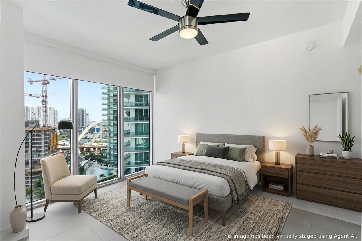 Building Photo - 888 Biscayne Blvd