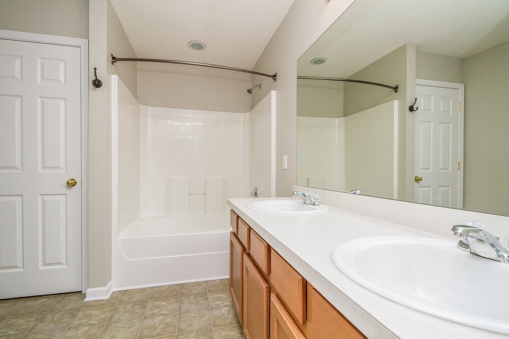 Building Photo - 902 Grand Oak Dr