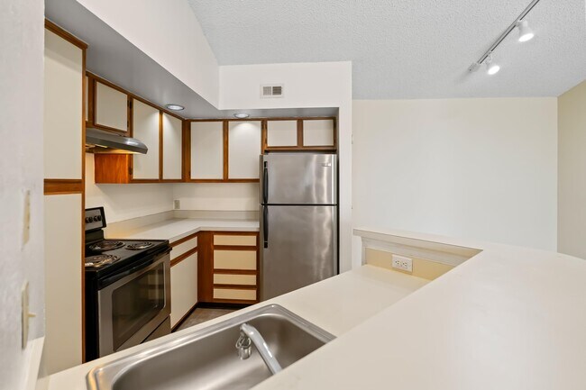 Building Photo - 1401 Village Blvd