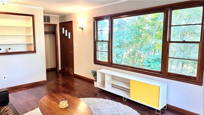 Building Photo - 21 Stevens St