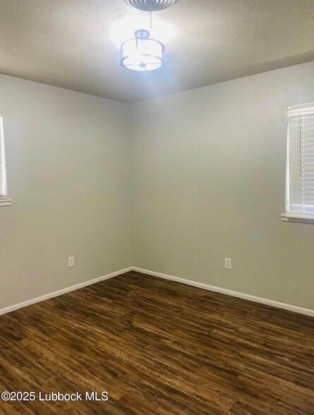 Building Photo - 3420 Bangor Dr