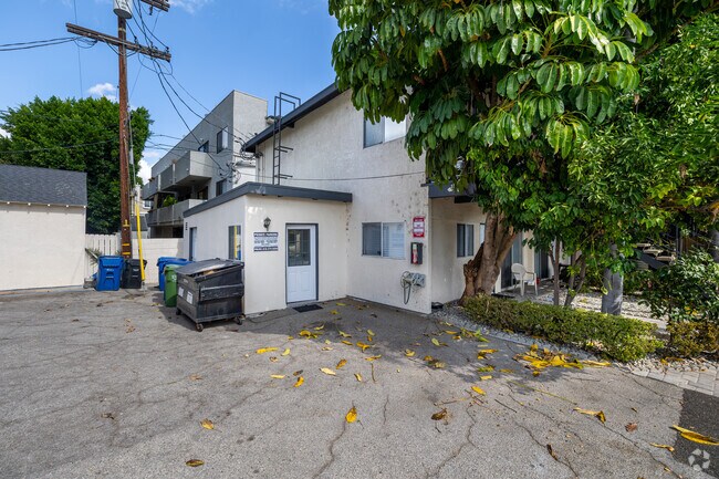 Alternate - 4437-4439 Vista Del Monte Ave