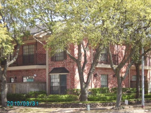 A 20-unit multifamily community - Braesmont Place Apartments