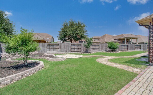 Building Photo - 28666 Pleasant Forest Dr