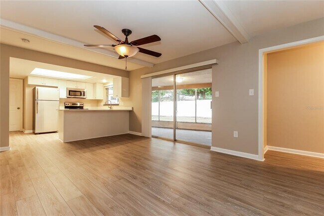 Building Photo - 1352 Ranchwood Dr