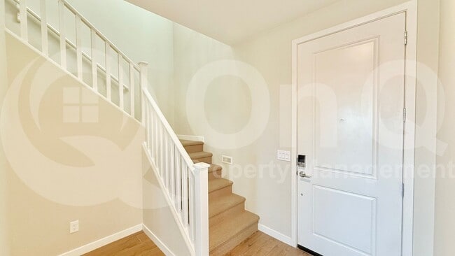 Building Photo - 708 N Bay Dr